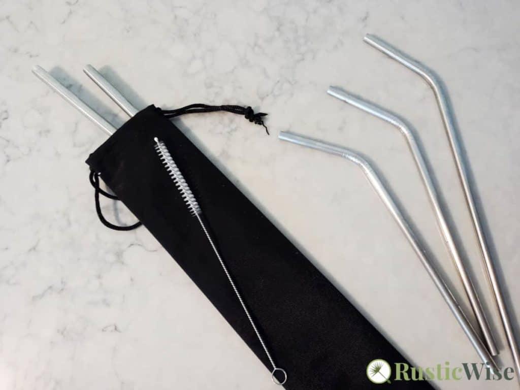 A Comparison of Reusable Straws: Stainless Steel vs. Glass Straws 2 RusticWise_StainlessSteelVs.GlassStraws